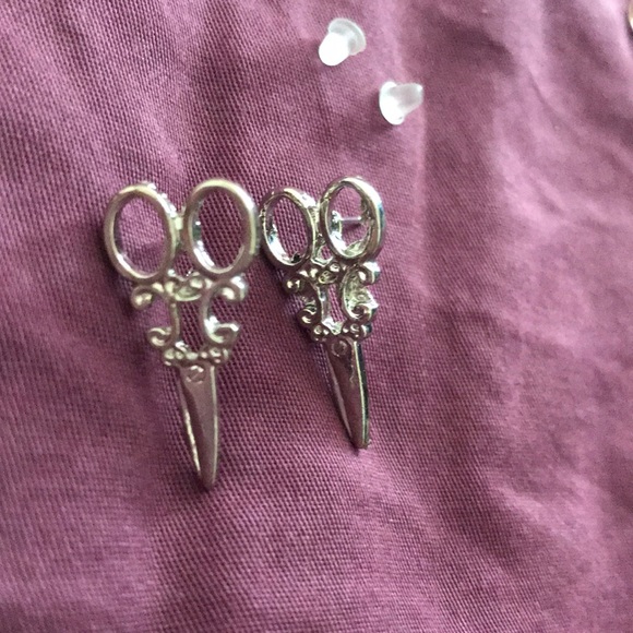 Gold/Silver Scissor Shape Studs - Picture 5 of 7